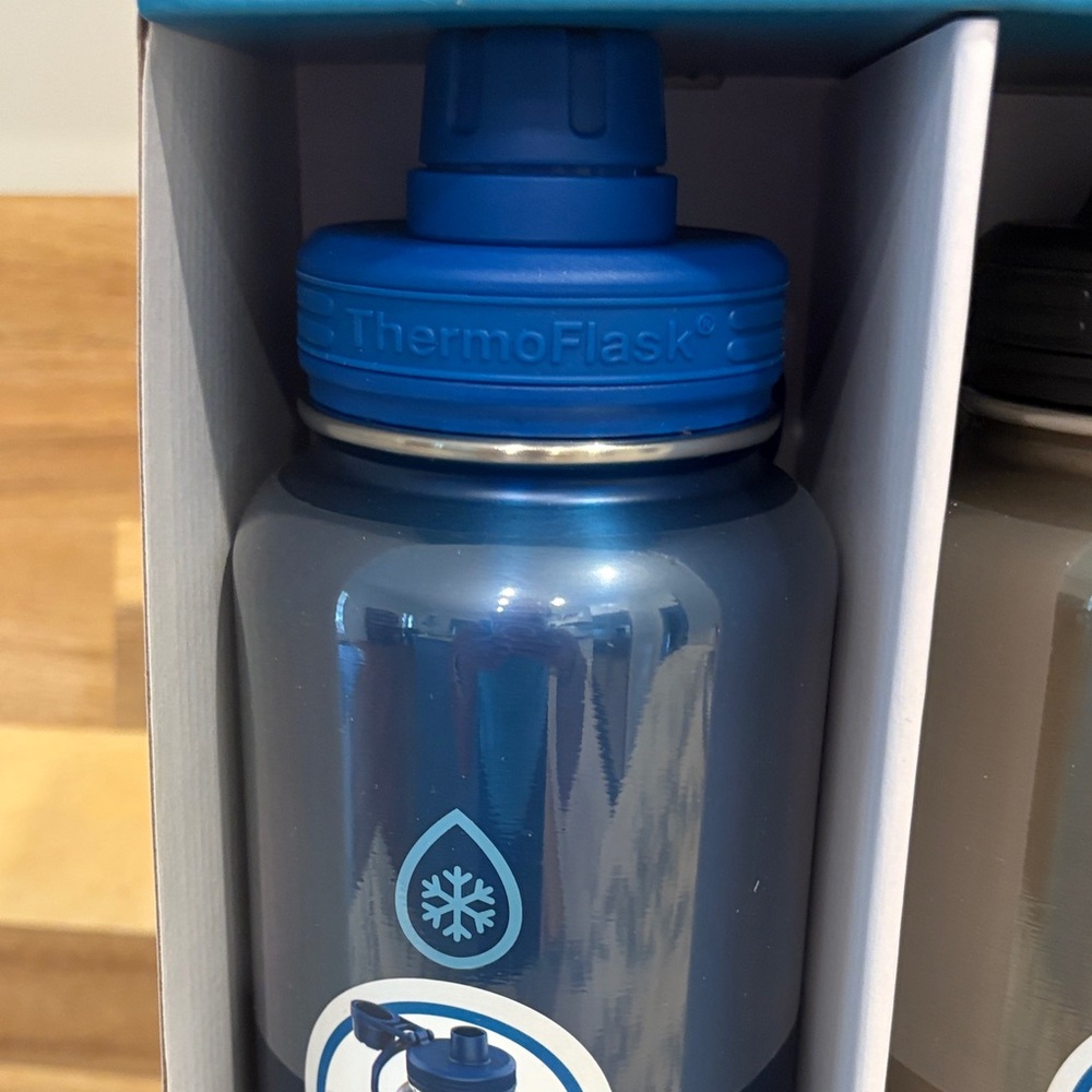 ThermoFlask Stainless Steel Water Bottle Set - Blue and Black - Picture 13 of 14